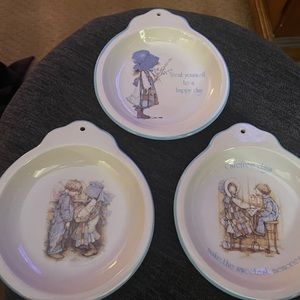 4 Inch Holly Hobby Dishes for decoration.
